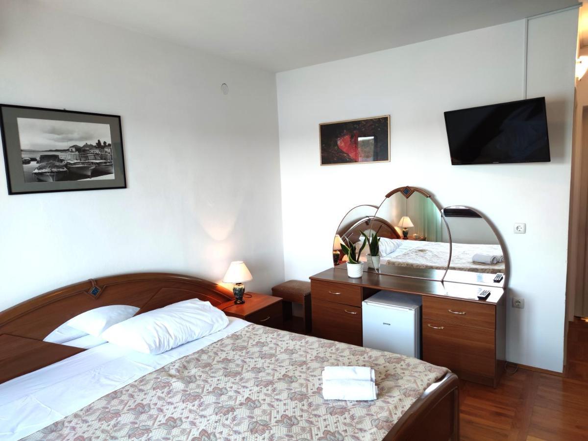 Bed and Breakfast Pansion Alen - Dugi Otok Luka  Екстер'єр фото