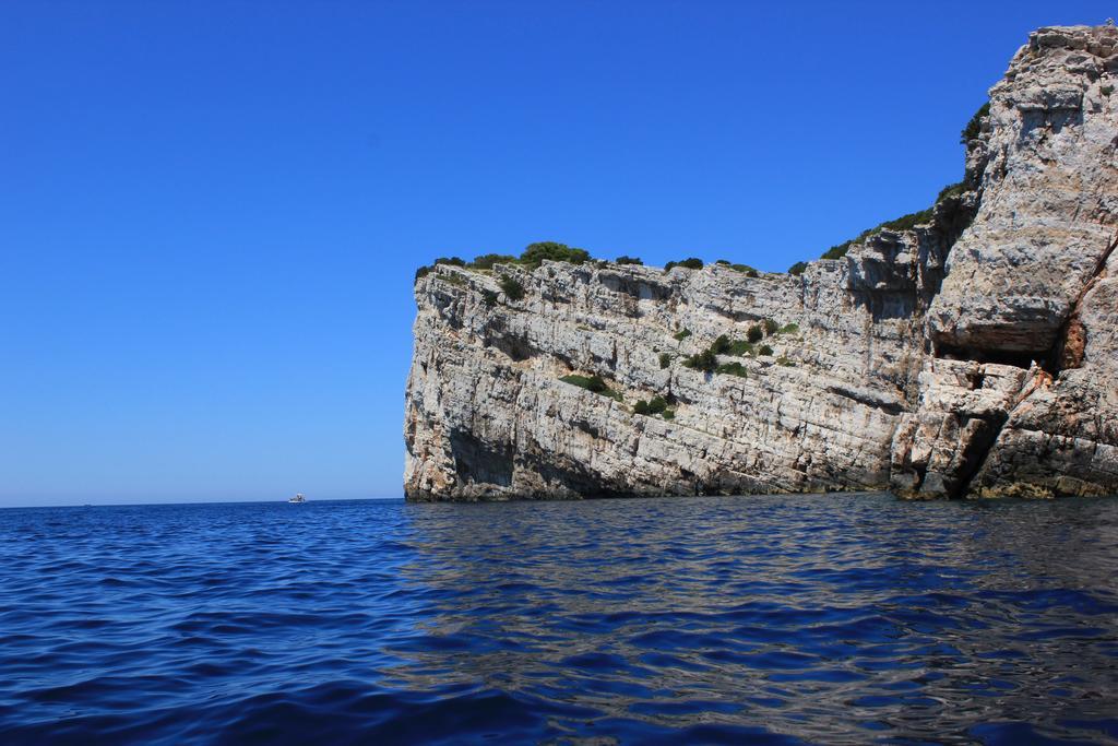 Bed and Breakfast Pansion Alen - Dugi Otok Luka  Екстер'єр фото